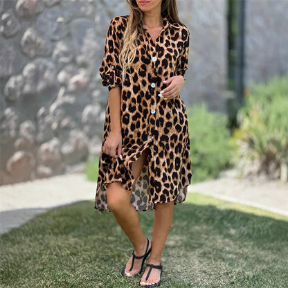 Vestido camisero oversize con estampado de leopardo